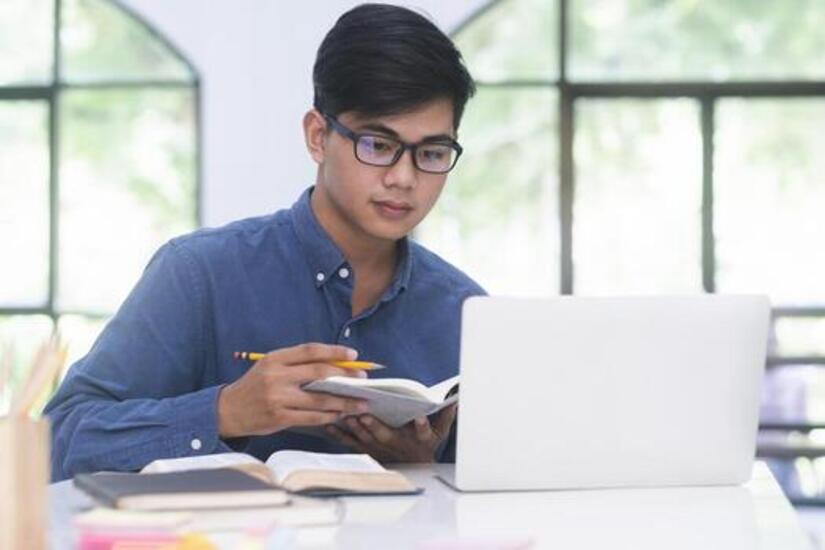 education-and-online-learning-photo (1)